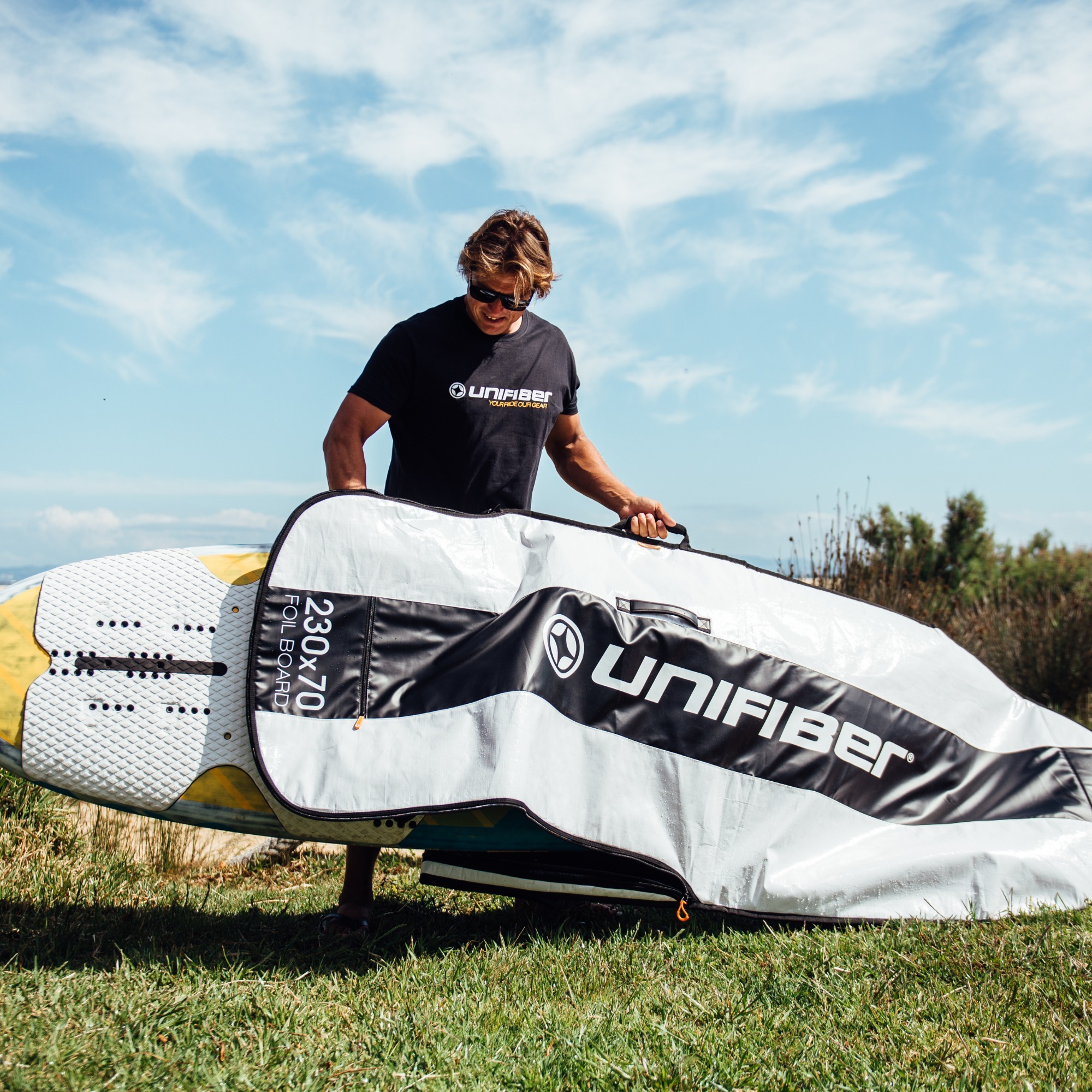 Pro Luxury Foil action 3